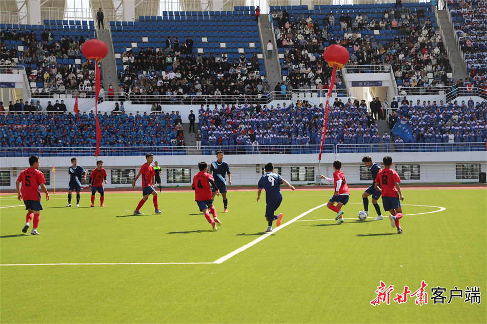 与这些俱乐